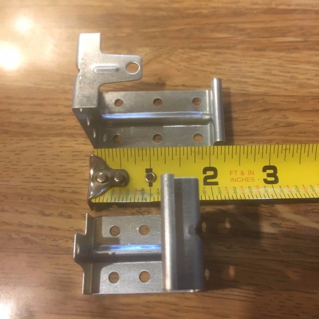 2 CENTER SUPPORTS INSTALLATION BRACKETS FOR HUNTER DOUGLAS 2" WOOD