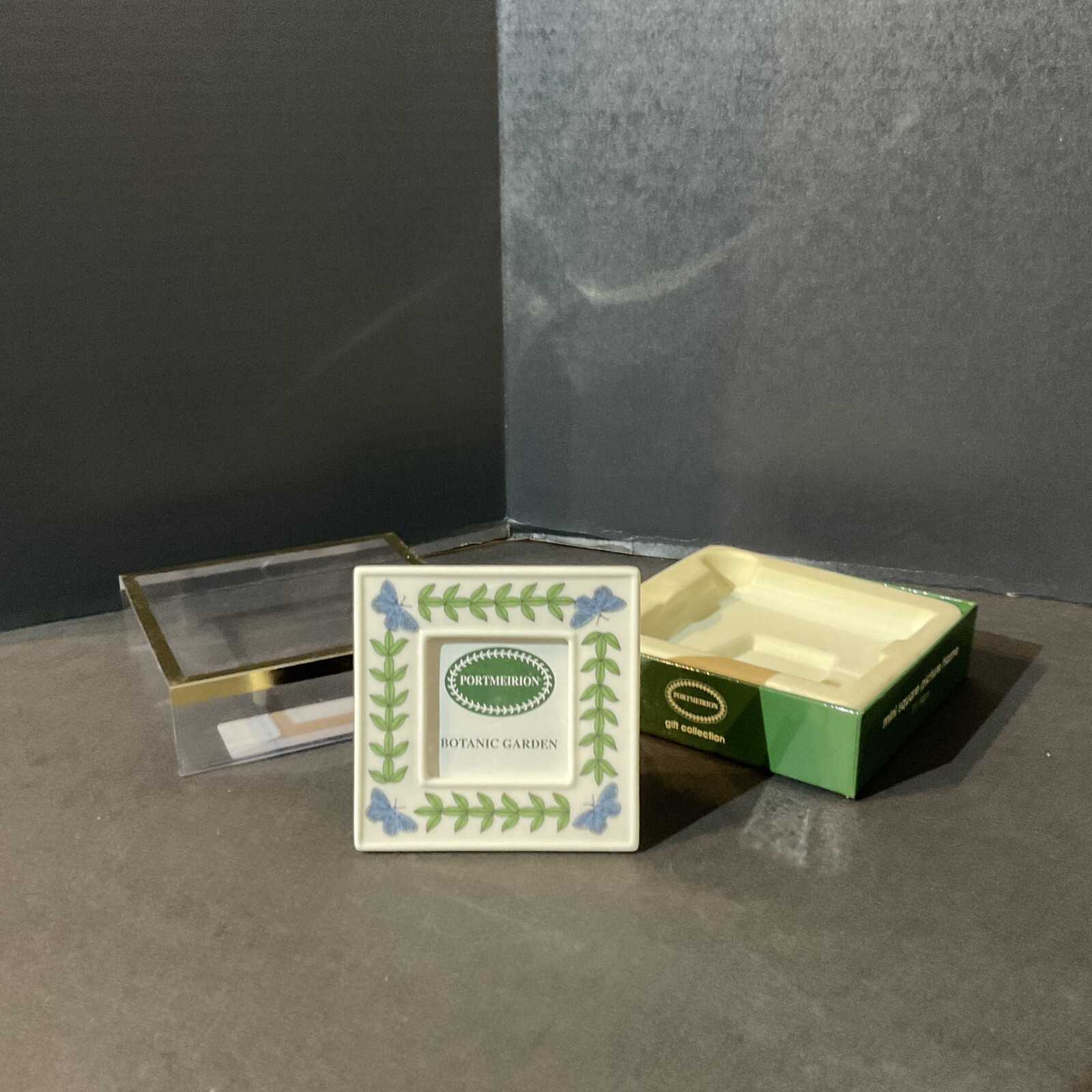 Portmeirion Botanic Garden Picture Frame Mini Porcelain 3 Inch Orig. Box