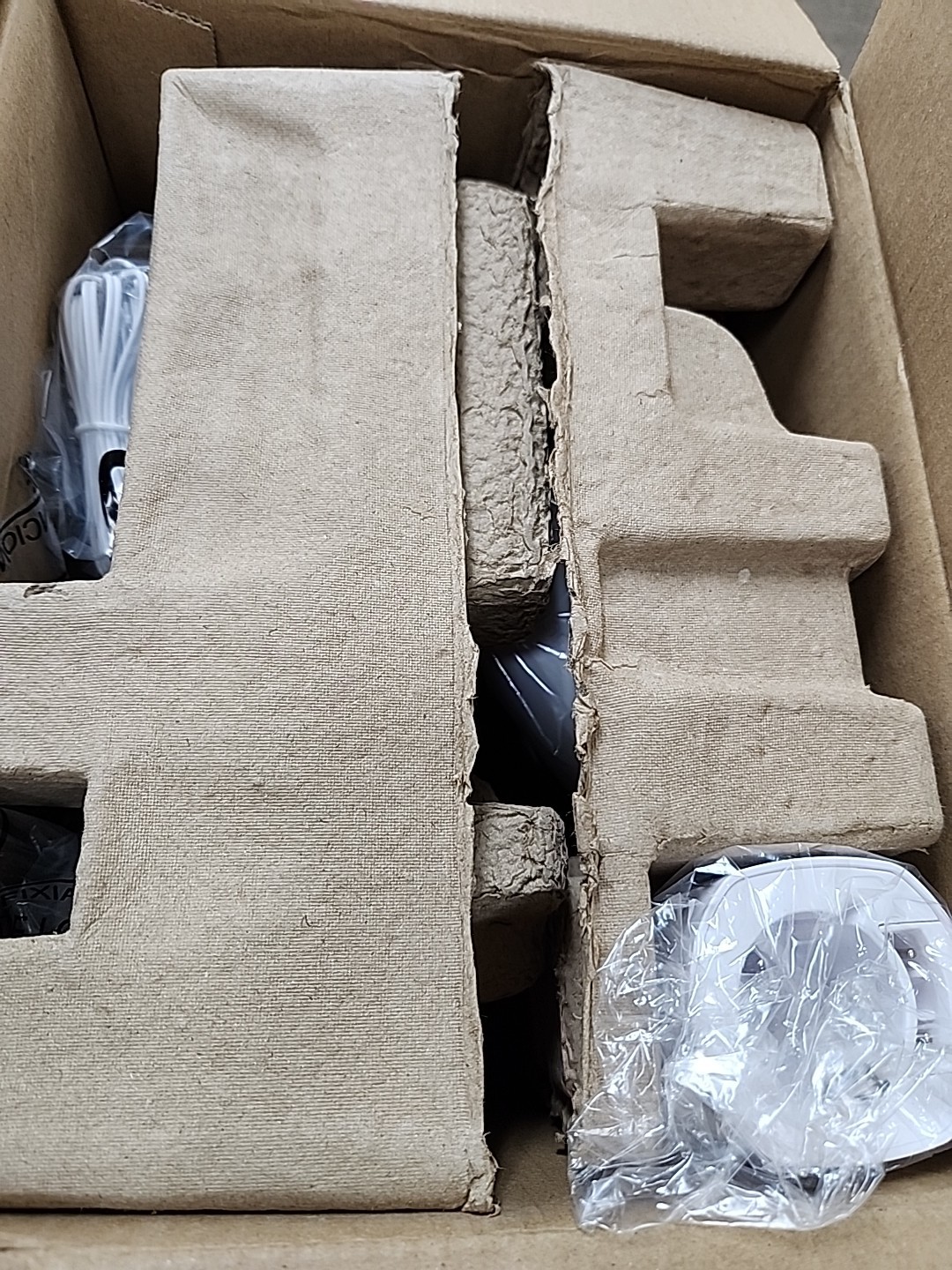 NEW Bissell 4173 PowerClean 200W Self-Standing Cordless Vacuum with Brush Roll