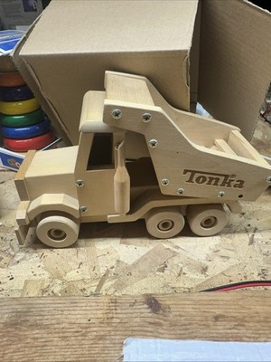 Vintage Wooden Tonka Dump Truck Toy (Broken Dump)