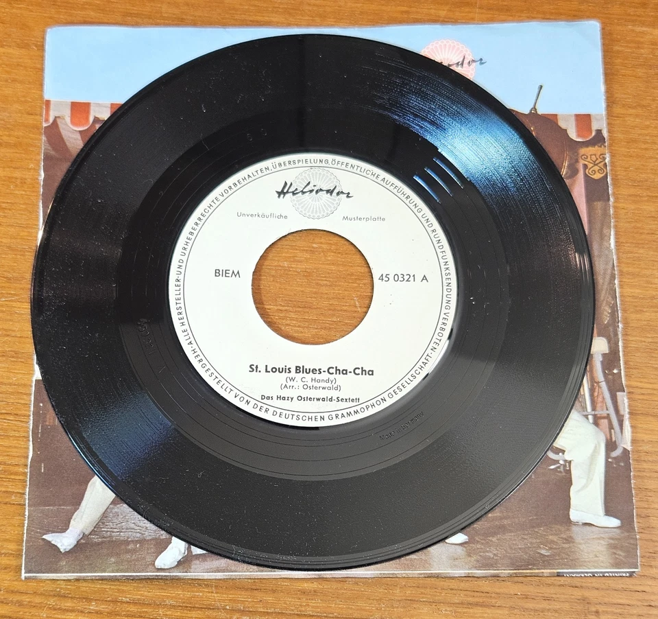 HAZY OSETRWALD SEXTETT "St. Louis Blues Cha-Cha" M- 1959 WL PROMO 7" Heliodor 45 - Bild 4 von 4
