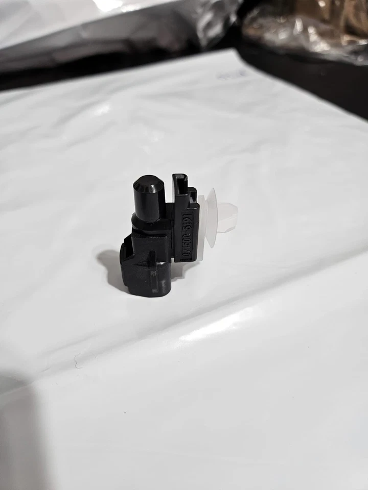 SENSOR DE TEMPERATURA DEL AIRE AMBIENTE EXTERIOR ORIGINAL TOYOTA 88790-22131 Foto 3 de 4