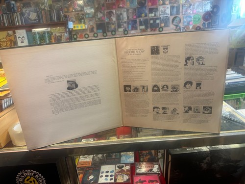 The 1969 Warner-Reprise Record Show vinyl 2x LP PROMO Joni Mitchell FUGS ZAPPA - Picture 2 of 3