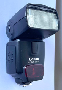 Canon Speedlite 430EX II Camera Flash with Padded Pouch.