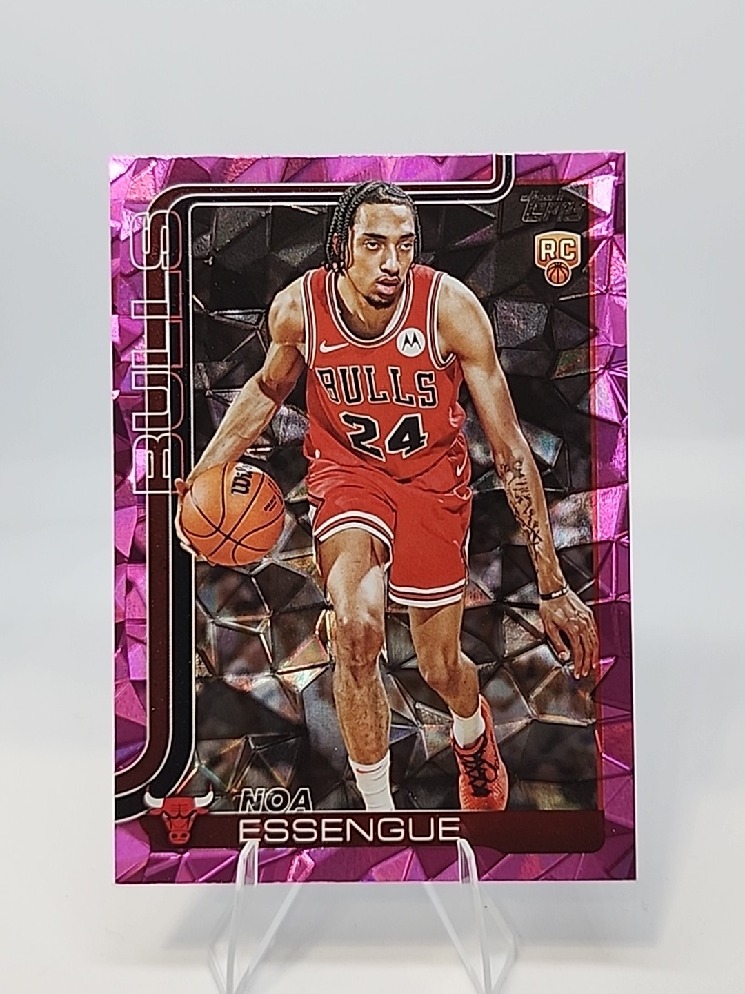 2025-26 TOPPS-Noa Essengue-Pink Diamante #212