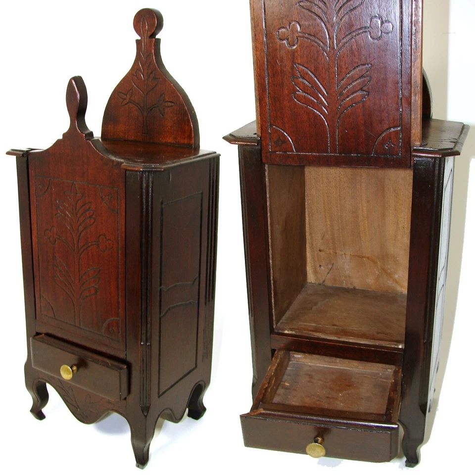 Antigua caja de sal francesa del siglo XIX, gabinete, 17 5/8" de alto, tallada campestre francesa Foto 2 de 4