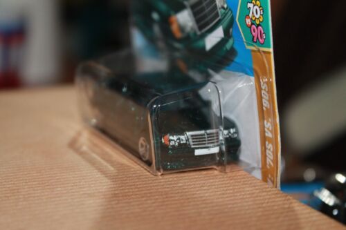 MERCEDES - 500 E (W124) - 1993 - HOT WHEELS 2025 - SCALA 1/64 - Foto 4 di 5