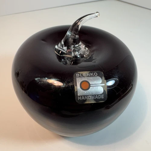 Blenko Glass Amethyst Apple Paperweight #882 Vintage Art Glass 4 3/4” Tall