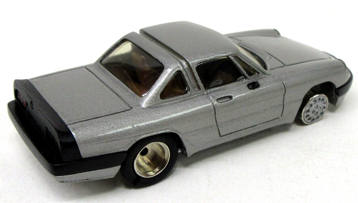 1986 ALFA ROMEO SPYDER QUADRIFOGLIO VERDE 1/43 Record diecast