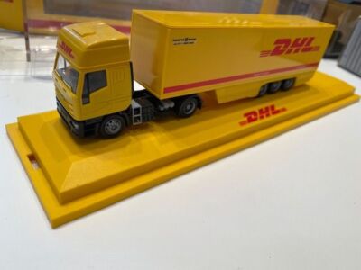 Rietze Iveco Euro Star Koffersattelzug DHL Express&Logistics in Vitrine 1:87 HO