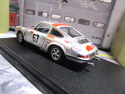 Porsche 911 S N°67 24H Le Mans 1970 - Trofeu 1/43 - Résine - Neuf