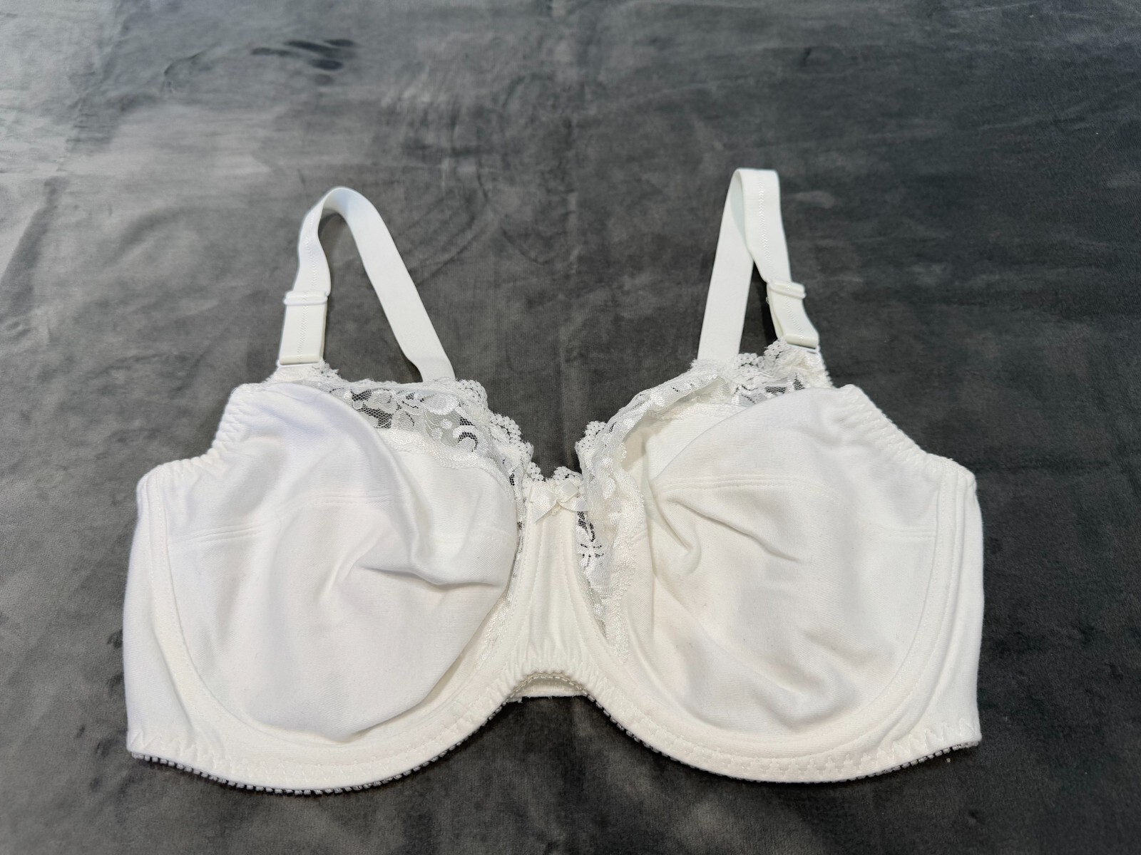 AVON Bra Underwired Nonpadded Lace Detail Cotton Blend Full Cup Size 36E White