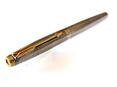 PARKER 75 CROSSHATCH STERLING SILVER FOUNTAIN PEN 14K GOLD NIB XF