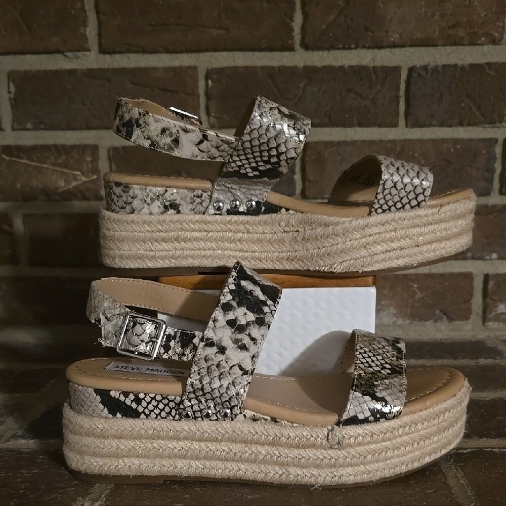 Steve Madden Fifer Metallic Snake Buckle 2.5" Rop… - image 1