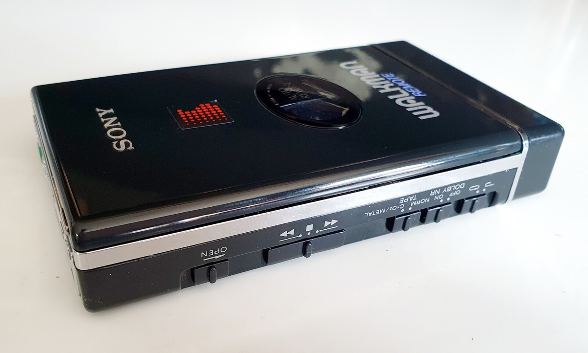 rare Sony Walkman WM-109 compact slim cassette player fully