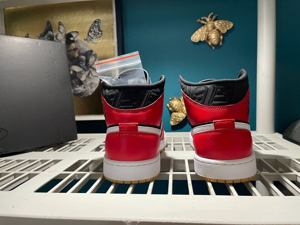Air Jordan 1 Mid SE Shoes 
