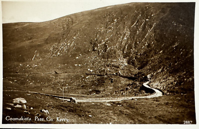 Coomakista Pass, Grafschaft Kerry, Echtfoto Vintage Postkarte Bild von Mason, Dublin