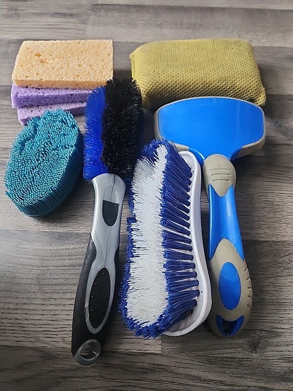 Car Cleaning Lot Wheel, Rim, Grill Brushes Sponges