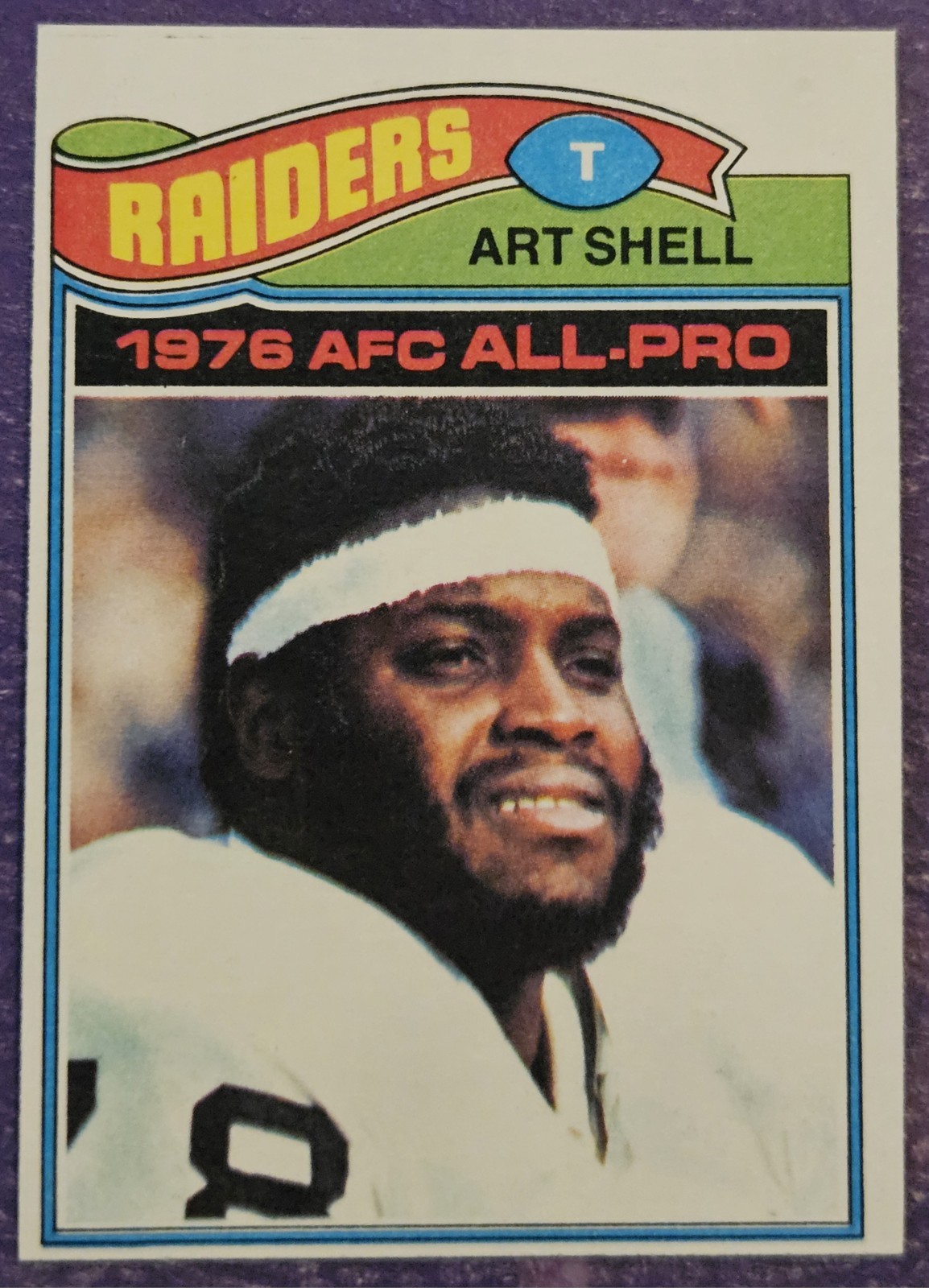 1977 Topps #270 Art Shell All-Pro Football card! Oakland Raiders! HOF!
