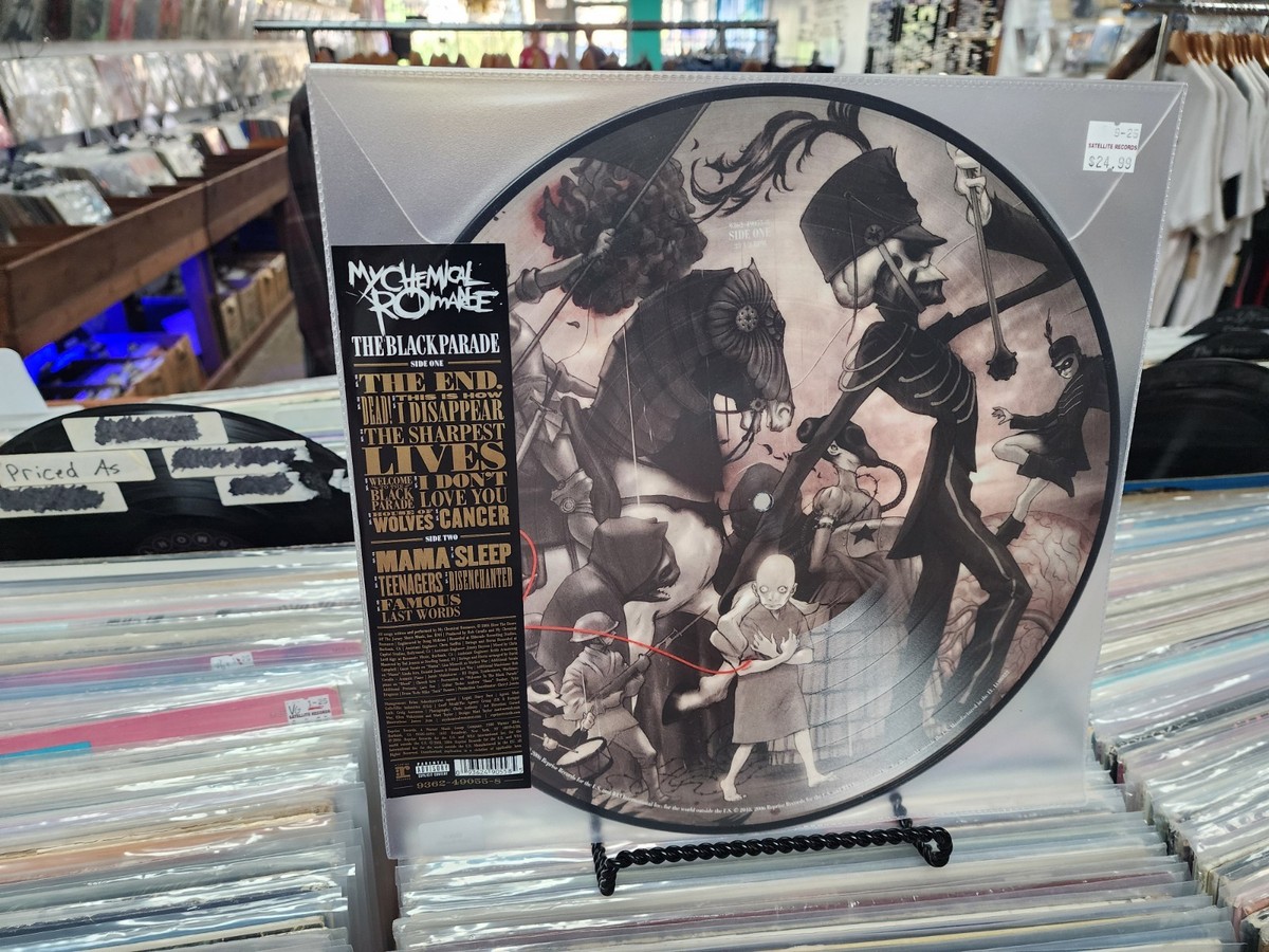 洋楽 My Chemical Romance The Black Parade Is Black Parade by My Chemical Romance (Record, 2018