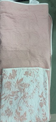 Cozy & Stylish Pink Quilt   Two Looks in One