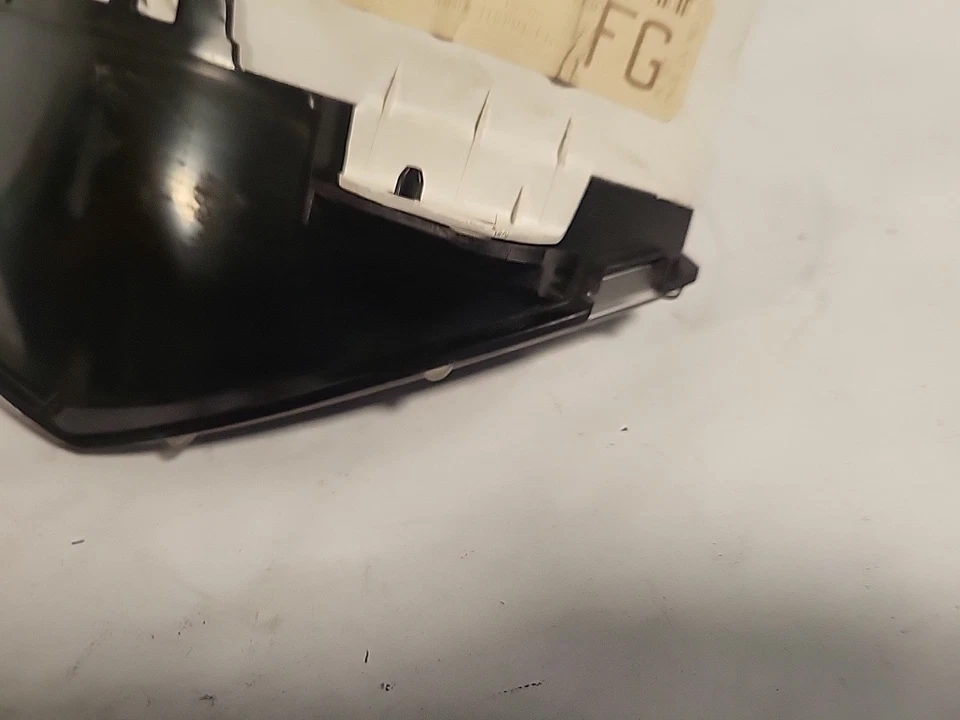 00 FOCUS SPEEDOMETER CLUSTER KPH ID YS4F-10849-DD 71033 JJ3 - Image 4 of 4