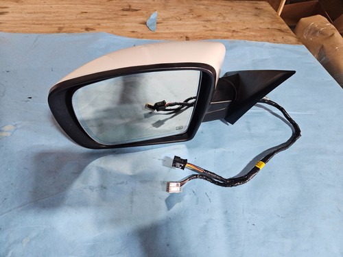 Maserati Ghibli 2014-2017 Left Side view mirror housing White Photo - $55
