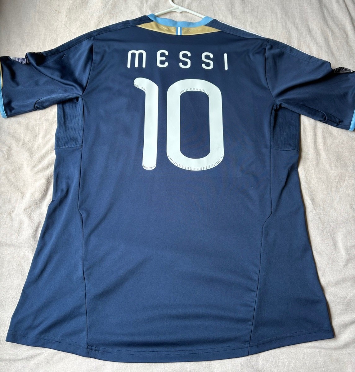 NWOT 2011 Argentina Away Messi Jersey XL | eBay