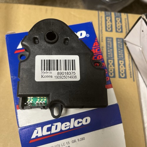 GM Genuine Parts Temperature Mode Valve Actuator Assembly GM Part # 89018365 - Picture 3 of 3
