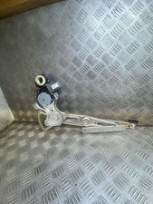 2017-2020 TOYOTA YARIS WINDOW REGULATOR MOTOR PASSENGER SIDE 85710 0D3101