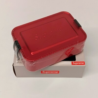 Supreme SIGG Small Metal Box Plus - Red