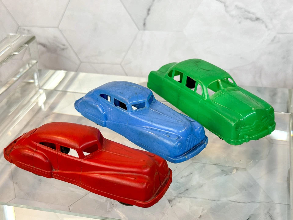 Vtg Lot 4 Plastic Toy Cars - Thomas Toy & Acme - Convertible & Sedan - 1950s USA - Image 2 of 4