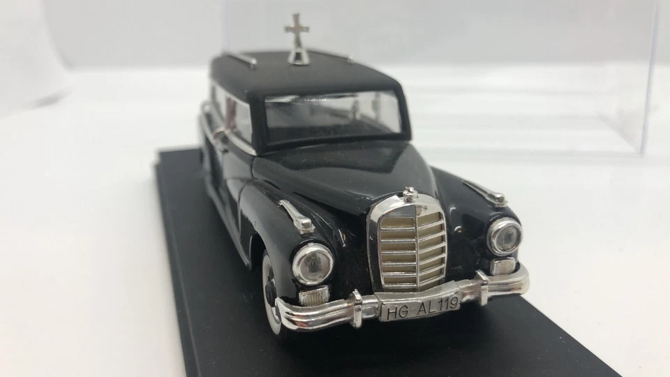RIO MODELS MERCEDES BENZ TYP 300 D W189 CARRO FUNEBRE scala 1:43 - Immagine 3 di 4