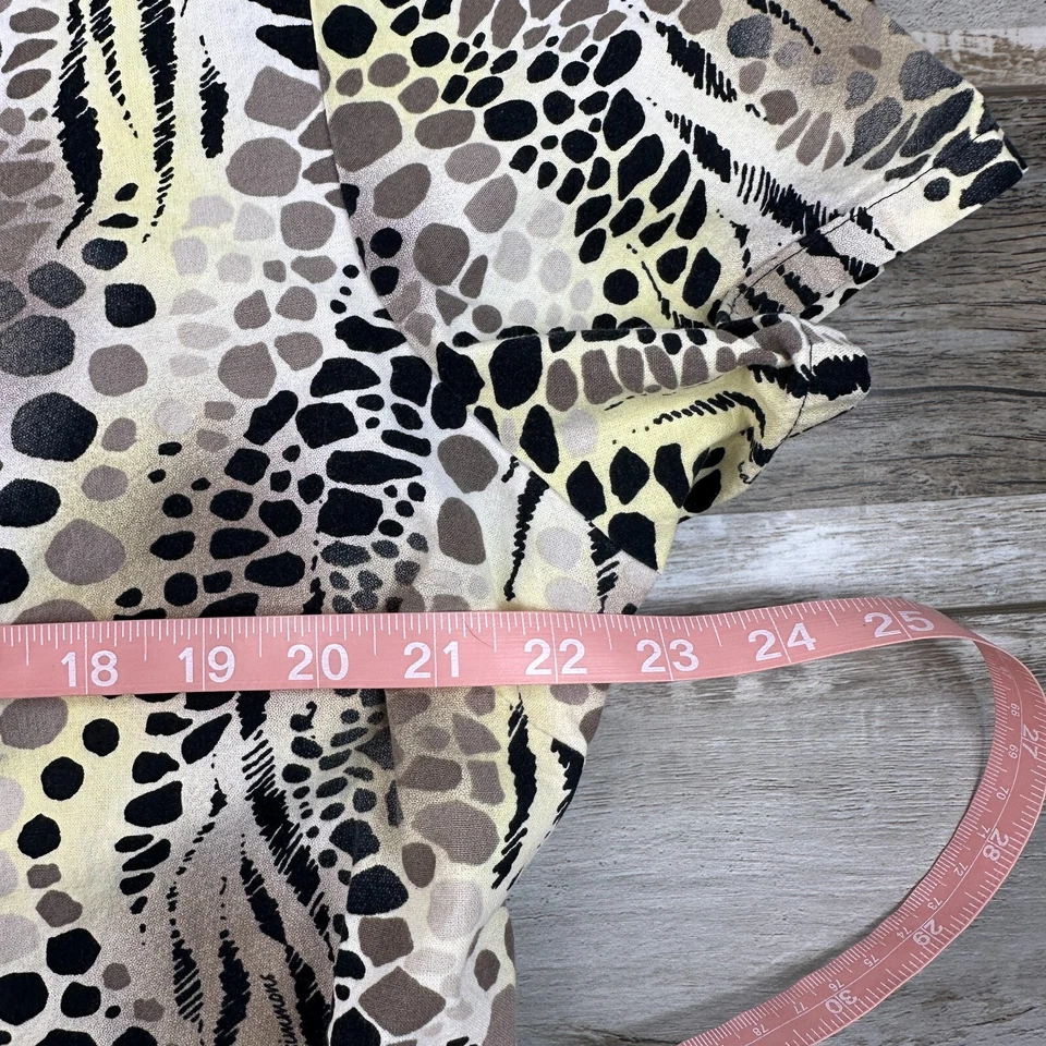 Women's 2xl Baby Phat scrub top animal print short sleeve Nurse Medical - Image 4 of 4