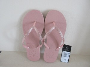 roxy rose gold flip flops