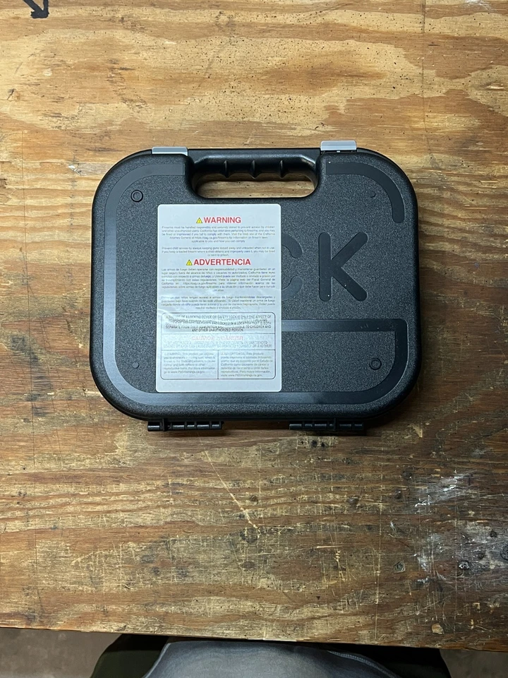 Glock OEM Pistol Case Black Hard Shell Fits G17 G18 G19 G23 G43 -New (LOT OF 12) - Image 4 of 4