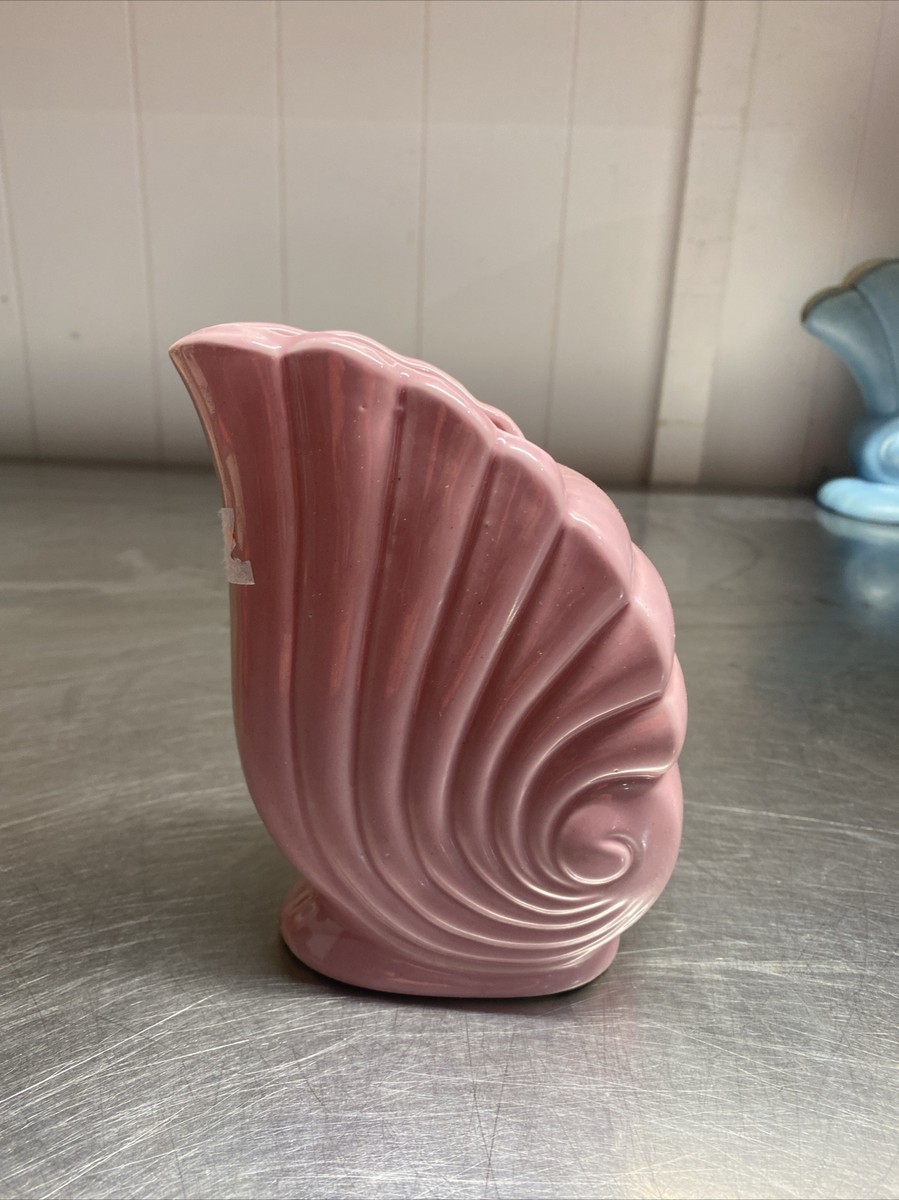 Vintage Pink Cornucopia Shell Planter Vase Vintage Pink Cornucopia Shell Planter Vase