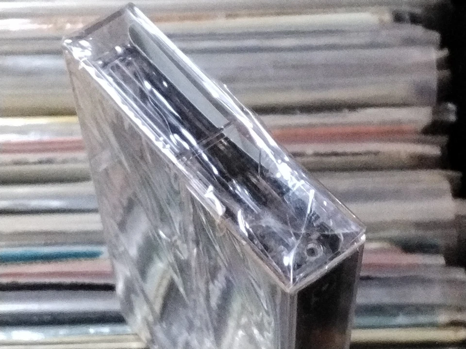 RARE AC/DC DIRTY DEEDS DONE DIRT CHEAP CASSETTE USA EDITION HYPE STICKER SEALED - Image 4 of 4