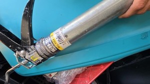 Albion Manual Dual Cartridge Caulking/Adhesive Gun