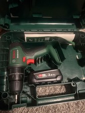 Bosch UniversalImpact 18V Cordless Combi Drill + Battery & Case