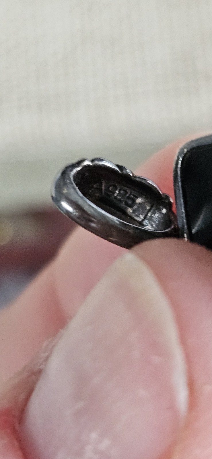 925 Sterling Silver Dragon Pendant Mounted On Onyx Black Stone GUC