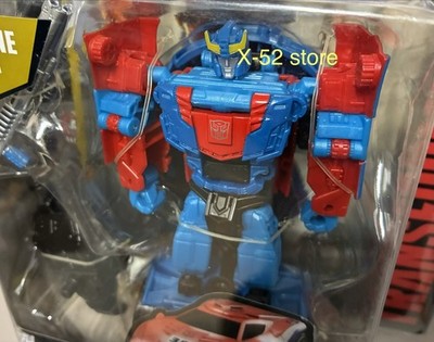 Smokescreen Autobot Transformers Combiner Wars figure w IDW Comic Book Sky Reign