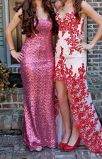LA FEMME prom/formal dress size 2 pink salmon sequin