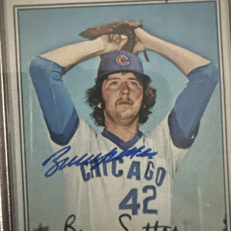 1977 Topps - Bruce Sutter #144 (RC) Autographed Rookie Card - Image 2 of 3