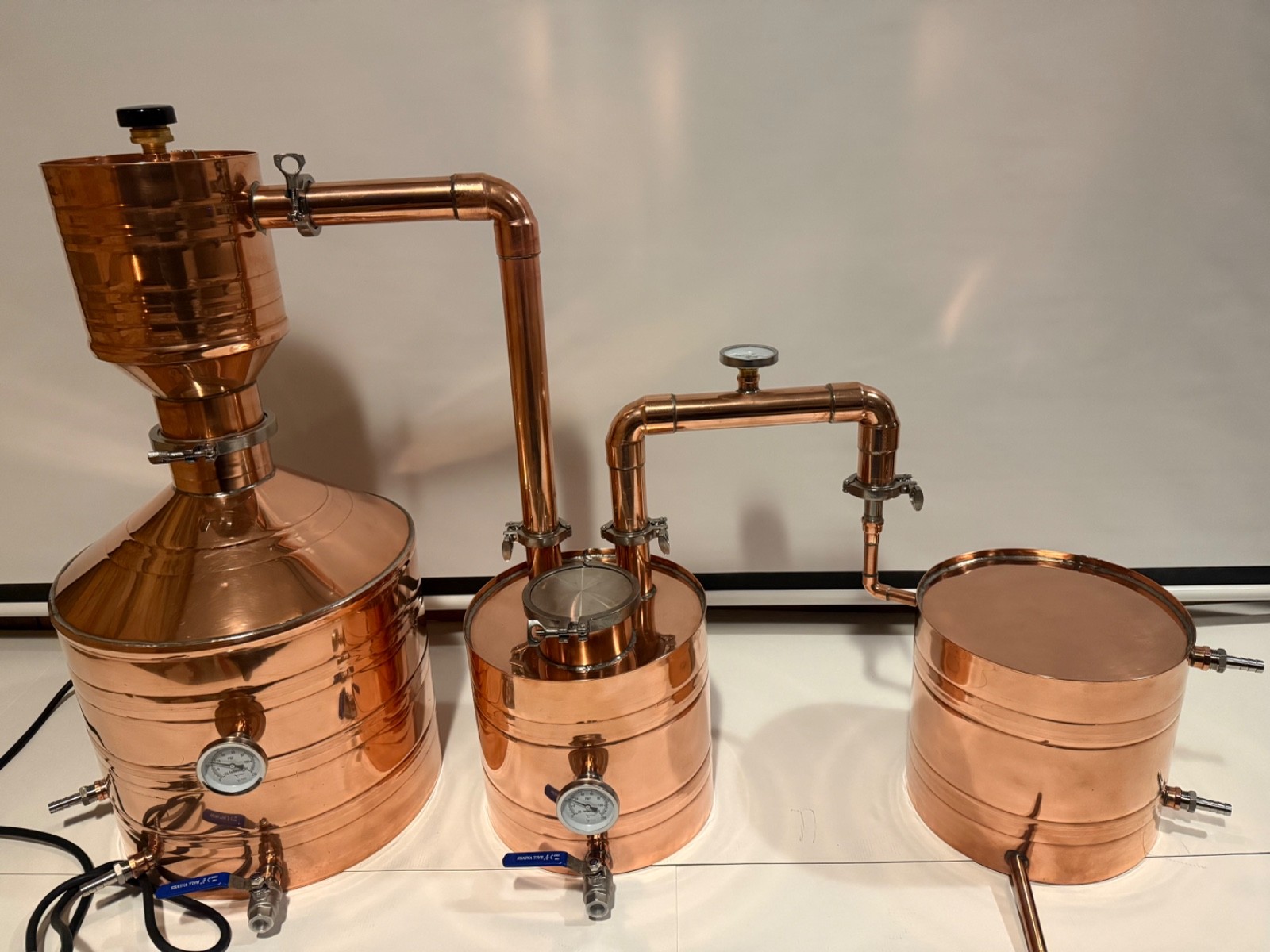 10 gallon Copper Moonshine Still, 3 gallon thump keg, 3 gallon sealed worm