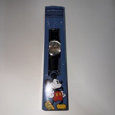 Walt Disney World Mickey Mouse Limited Release Watch 1971 NIB