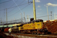 Union Pacific  6670 train slide - AC4400CW _ Philadelphia