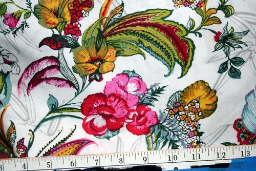 MIDNIGHT GARDEN FOLK ART FLOWERS FRON P&B TEXTILES -- 100% COTTON FABRIC - Picture 5 of 5