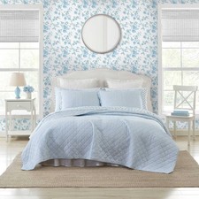 Laura Ashley Twin Oxford Striped 100 Cotton Quilt Set Blue: Includes 1