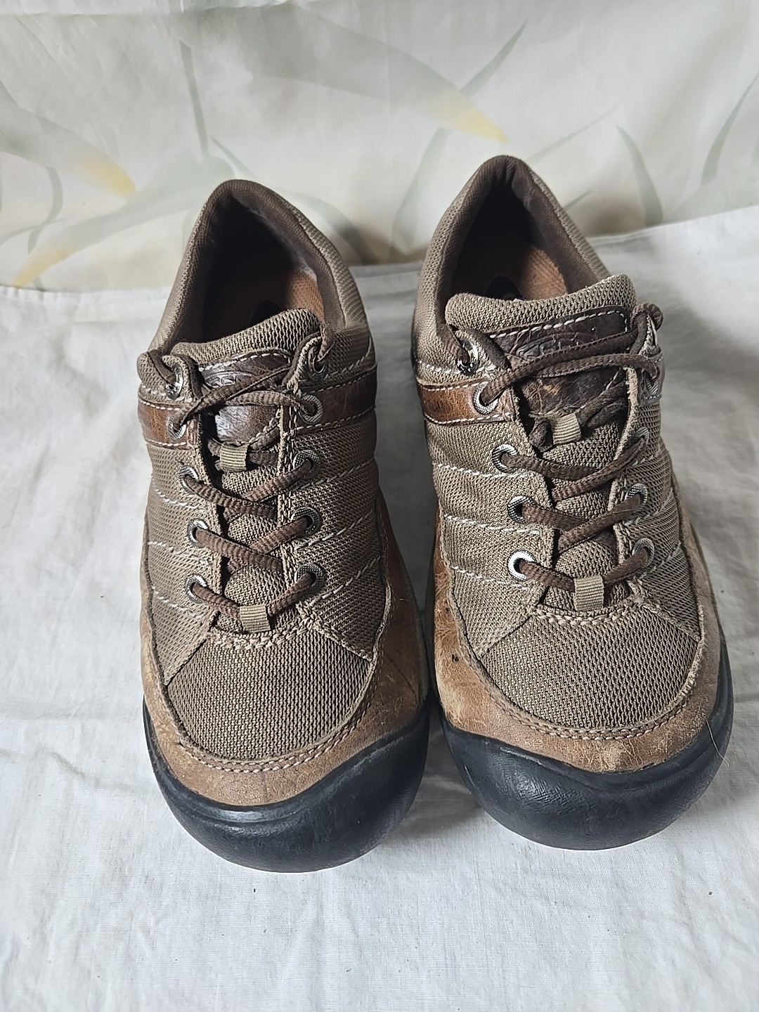 Scarpe da trekking Keen donna pelle marrone autentiche taglia 7 5 stringate suole Aetrex